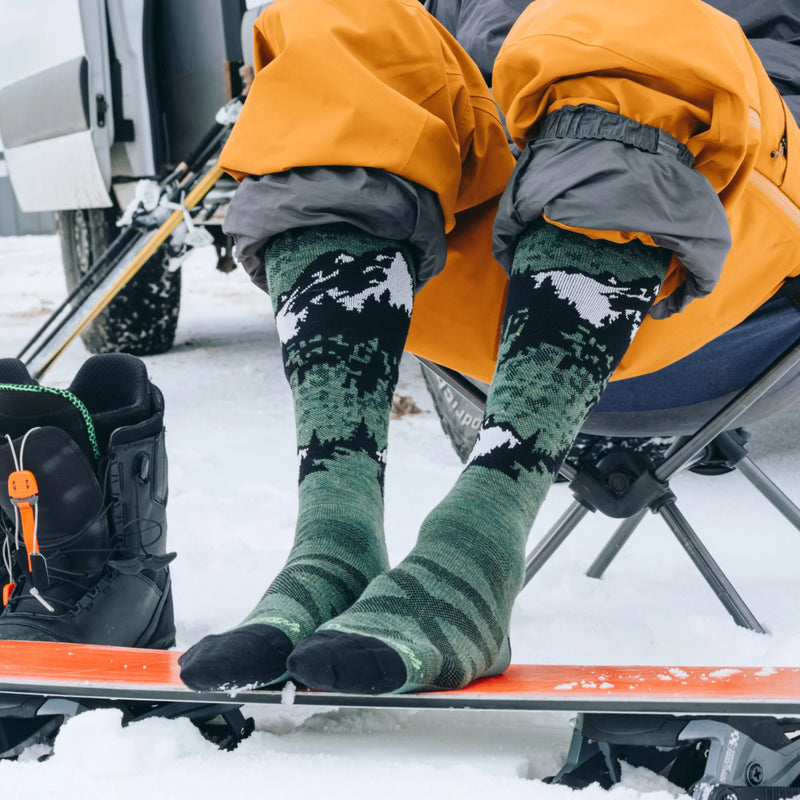 Darn Tough - Men's Cold Smoke Over-the-Calf Lightweight Ski & Snowboard Socks