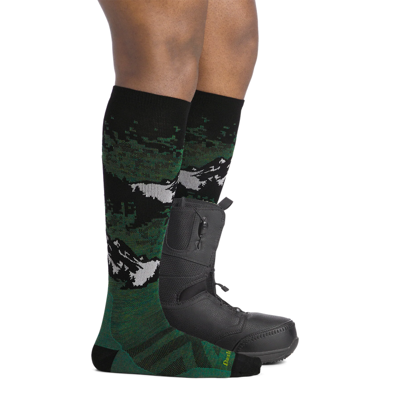 Darn Tough - Men's Cold Smoke Over-the-Calf Lightweight Ski & Snowboard Socks