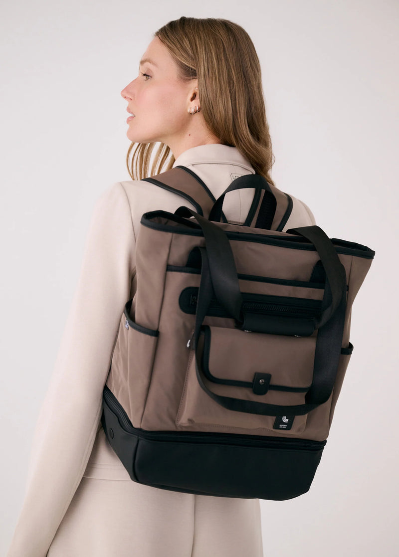 Lolë - Lily 2.0 Convertible Tote