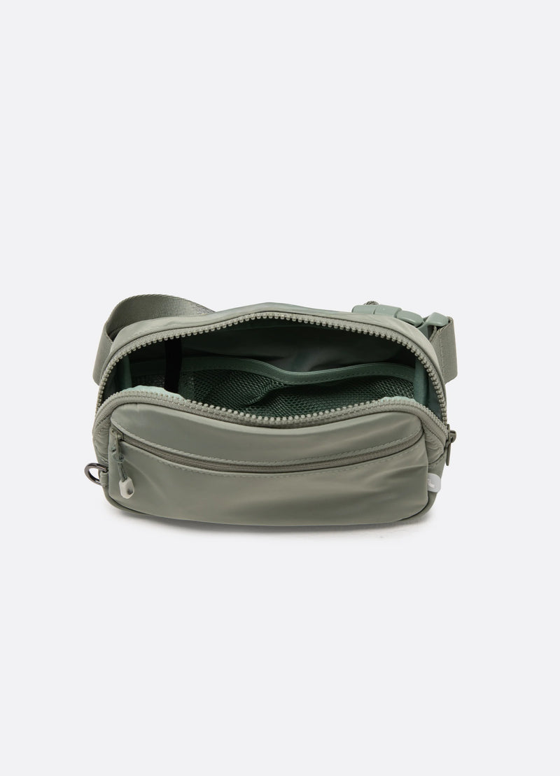 Lolë - Jamie Bag