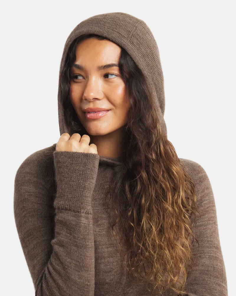 PAKA - Women's Hoodie